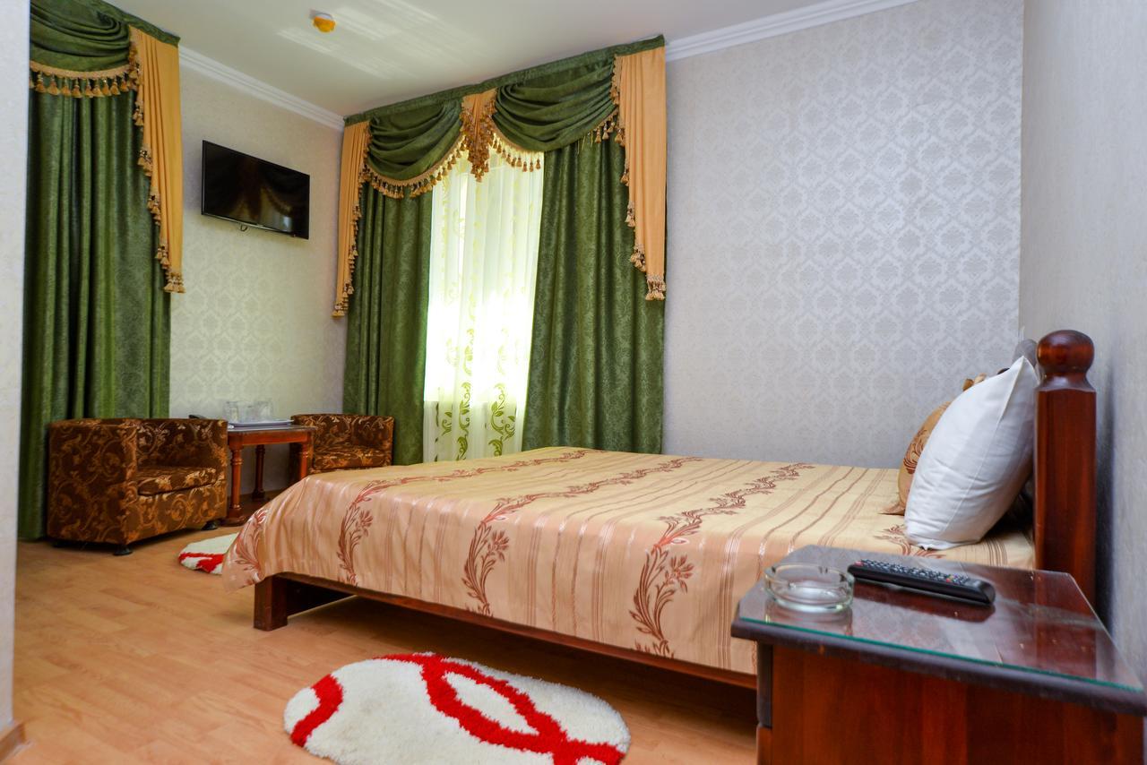 Edy'S Royal Predeal Hotel Kültér fotó