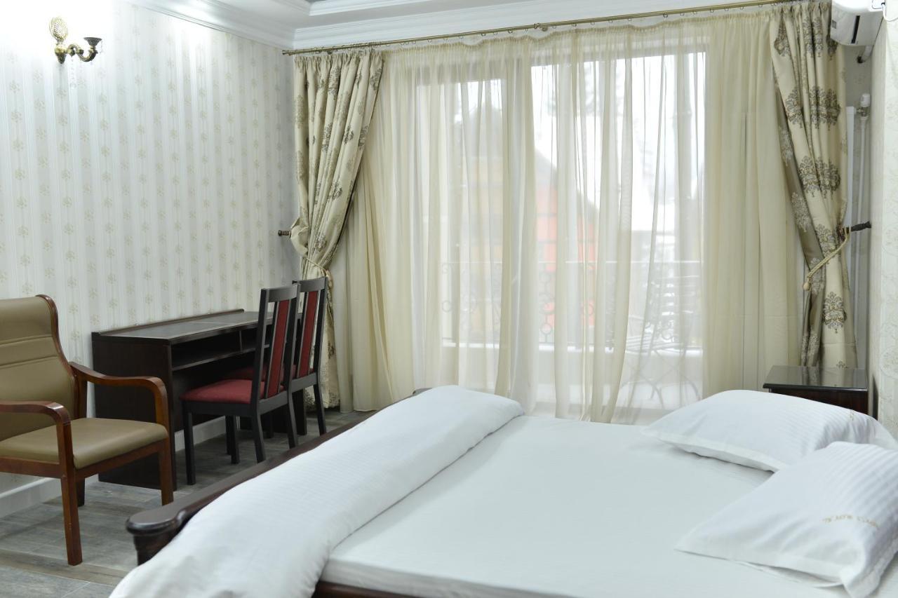 Edy'S Royal Predeal Hotel Kültér fotó